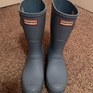 Blue Hunter boots size 8